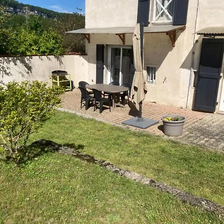 Villa A Deux Pas Du Rhone Sault-Brenaz Exterior foto