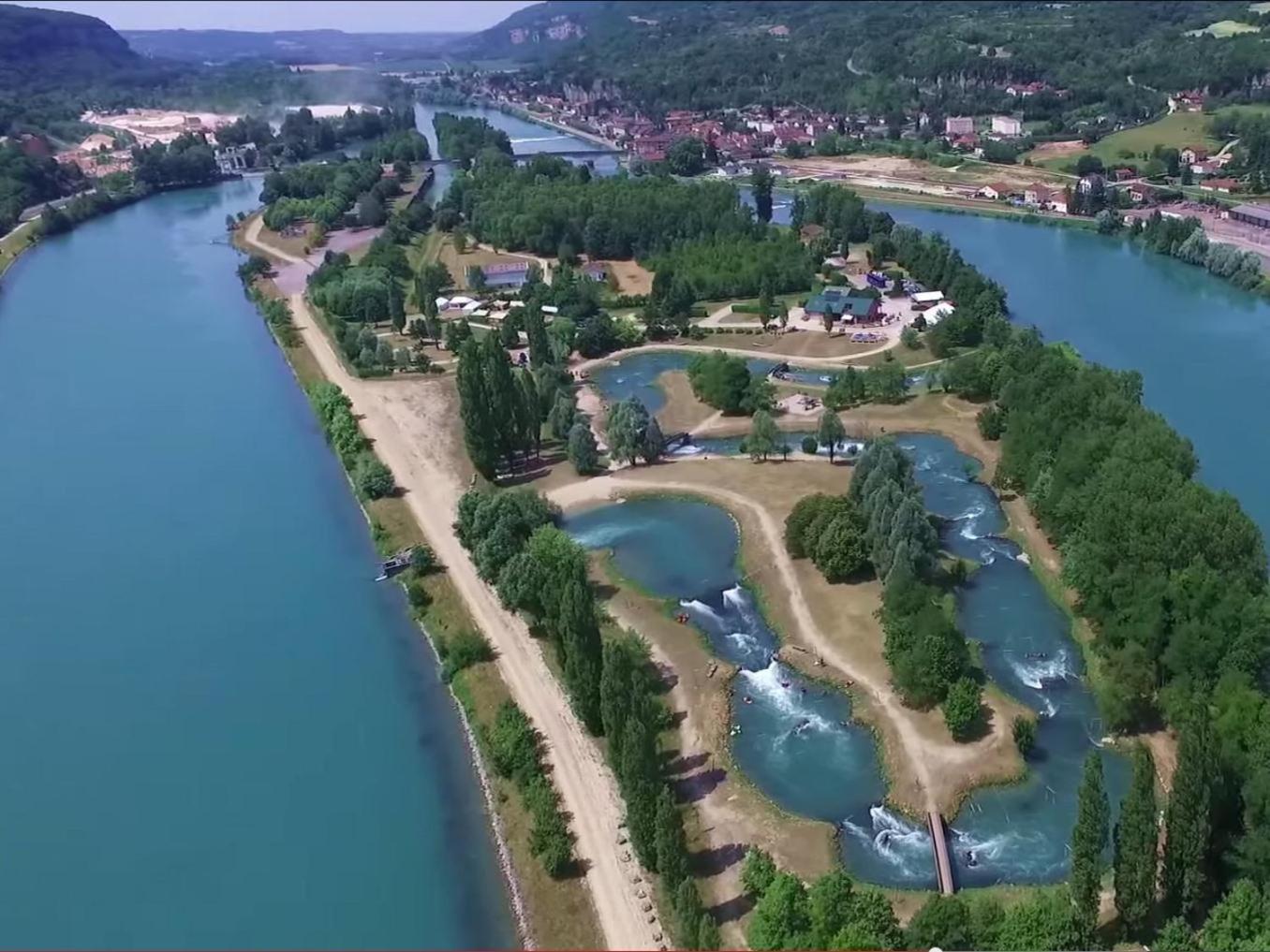 A Deux Pas Du Rhone Sault-Brenaz