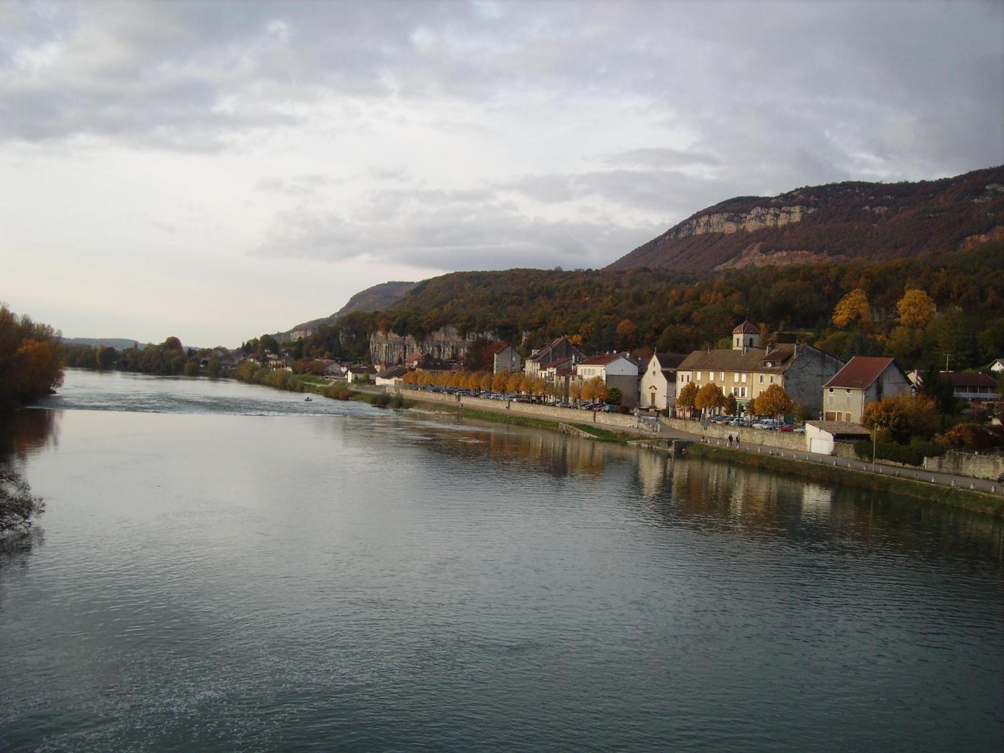A Deux Pas Du Rhone *